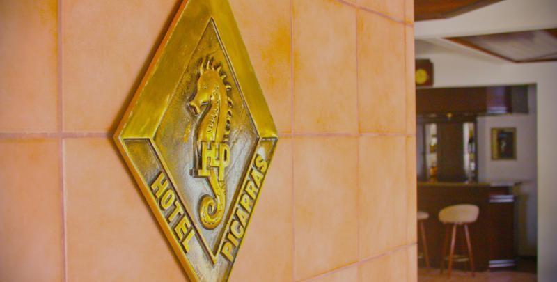 Hotel Picarras ペーニャ エクステリア 写真